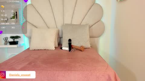 Snapshot of shairytovar chatting on December 17, 2025, 6:41 am shairytovar online show from December 17, 2025, 6:41 am