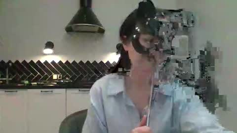 Snapshot of shakkethiass chatting on November 22, 2025, 8:52 pm TwerkingBitchh online show from November 22, 2025, 8:52 pm