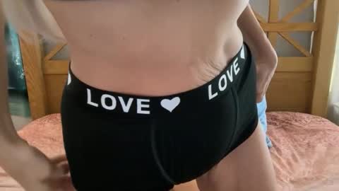 Snapshot of shamanwoman chatting on January 5, 2026, 5:27 pm Shaman Woman online show from January 5, 2026, 5:27 pm