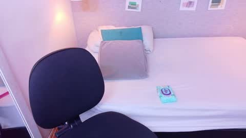 Snapshot of shamira_moore chatting on March 31, 2026, 8:53 pm Catalina online show from March 31, 2026, 8:53 pm