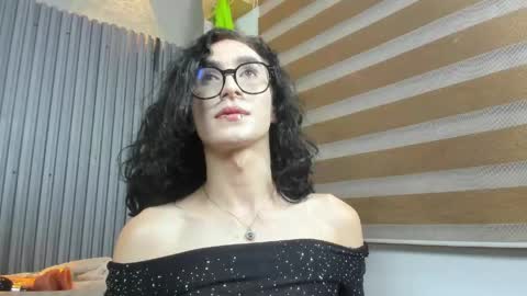 shammy_rosse online show from May 17, 2026, 8:12 am