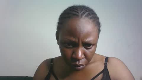 Snapshot of shammy_yummy chatting on November 17, 2025, 10:04 pm shammy_yummy online show from November 17, 2025, 10:04 pm