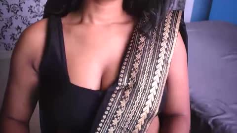 Snapshot of shanaya_indian chatting on March 1, 2025, 3:32 am shanaya indian online show from March 1, 2025, 3:32 am