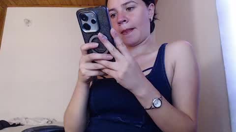 shanel_lozano online show from May 24, 2026, 4:23 pm