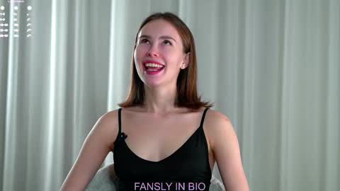 Snapshot of shanelfun chatting on November 16, 2025, 1:11 am Emmy online show from November 16, 2025, 1:11 am