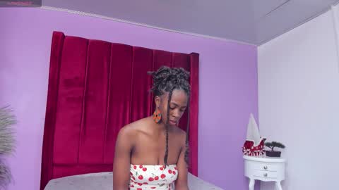 Snapshot of shanelle7 chatting on December 17, 2025, 3:07 pm shanelle7 online show from December 17, 2025, 3:07 pm