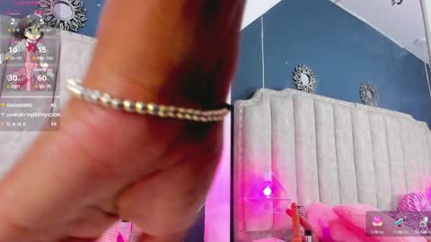 Shanel online show from December 12, 2024, 4:32 pm