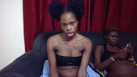 Snapshot of shania_sleigh chatting on December 20, 2024, 11:26 pm shania_sleigh online show from December 20, 2024, 11:26 pm