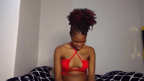 Snapshot of shania_sleigh chatting on January 19, 2025, 7:37 pm shania_sleigh online show from January 19, 2025, 7:37 pm