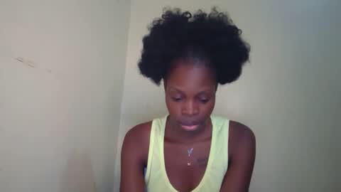 Snapshot of shania_sleigh chatting on March 10, 2025, 7:07 pm shania_sleigh online show from March 10, 2025, 7:07 pm