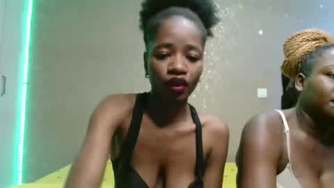 Snapshot of shankyznoviana chatting on May 10, 2026, 12:32 pm Shanky online show from May 10, 2026, 12:32 pm