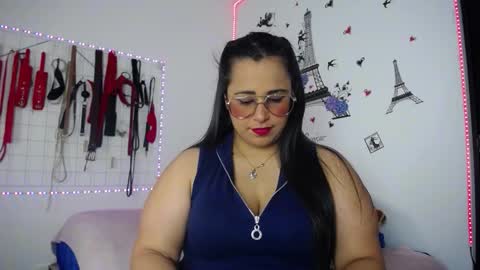 Snapshot of shannon_queen_ chatting on March 11, 2026, 5:02 am Shannon online show from March 11, 2026, 5:02 am