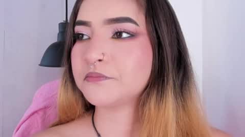 Shanntal  online show from October 4, 2025, 8:07 pm