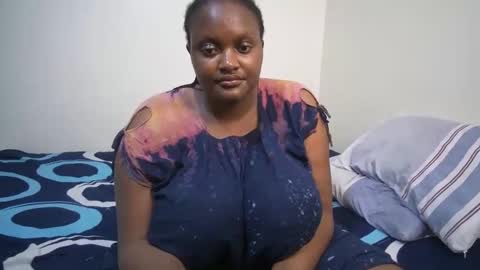 Snapshot of shanny_123 chatting on February 25, 2026, 10:03 am shanny_123 online show from February 25, 2026, 10:03 am