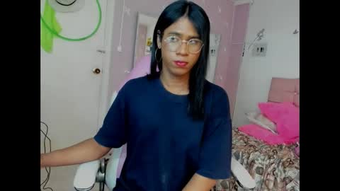 shanny_hill online show from May 16, 2026, 12:26 pm
