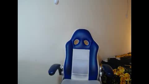 shanny_hill online show from May 25, 2026, 7:20 pm