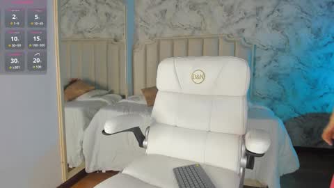 Shantal online show from December 14, 2025, 3:34 am