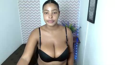 Snapshot of shantalcarson chatting on July 3, 2026, 6:58 pm Dayana online show from July 3, 2026, 6:58 pm