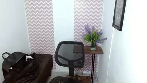 Snapshot of shantalcarson chatting on July 18, 2026, 6:12 pm Dayana online show from July 18, 2026, 6:12 pm