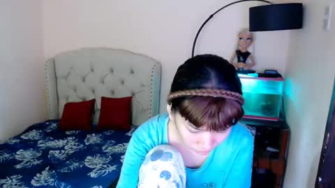 Snapshot of shantalfoxxy chatting on February 19, 2026, 2:40 am SHANTA FOX s online show from February 19, 2026, 2:40 am