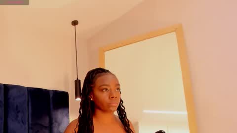 Shantall Miller online show from January 5, 2026, 5:27 pm