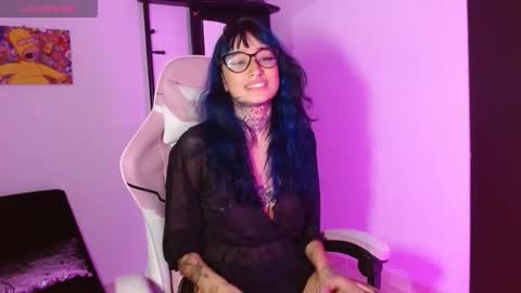 sharaross1 online show from November 20, 2025, 4:45 am