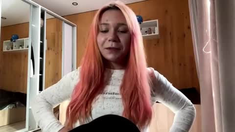 Sherry online show from April 7, 2026, 1:00 pm