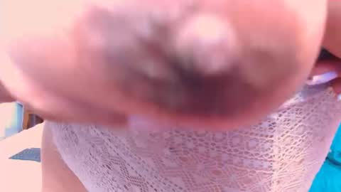 Snapshot of sharit_latina chatting on September 9, 2025, 3:22 pm Sharit online show from September 9, 2025, 3:22 pm