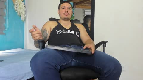 Snapshot of sharkmerlin chatting on February 4, 2025, 2:21 pm jhon deibyd online show from February 4, 2025, 2:21 pm