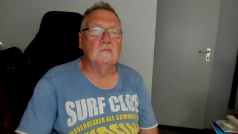 sharlots_pet online show from July 29, 2026, 6:44 am