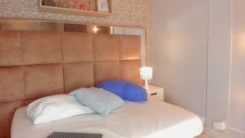  SHARLOTTE   online show from March 13, 2026, 12:12 pm