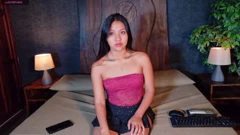 Snapshot of sharlottjoness chatting on May 31, 2026, 10:00 am sharlottjoness online show from May 31, 2026, 10:00 am