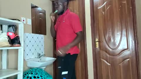 Snapshot of sharmly chatting on December 31, 2024, 4:27 am Sharmly online show from December 31, 2024, 4:27 am