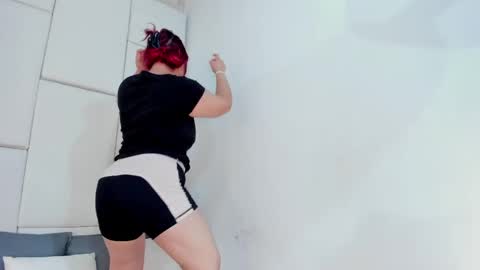 Sharon and Doggy online show from March 5, 2025, 8:32 pm