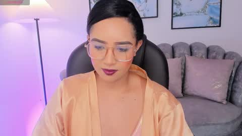 sharon_breezee online show from November 24, 2025, 12:10 am