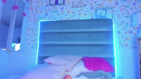 Snapshot of sharon_justin_ chatting on March 7, 2025, 12:34 pm Sharon online show from March 7, 2025, 12:34 pm