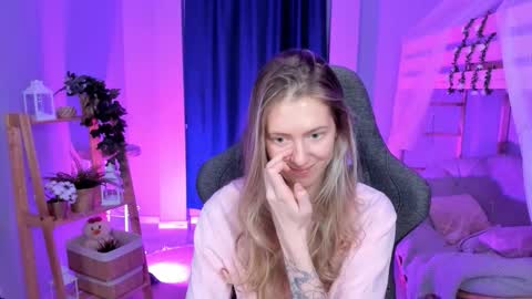 Snapshot of sharonevansi chatting on March 7, 2026, 2:03 pm Sharon online show from March 7, 2026, 2:03 pm