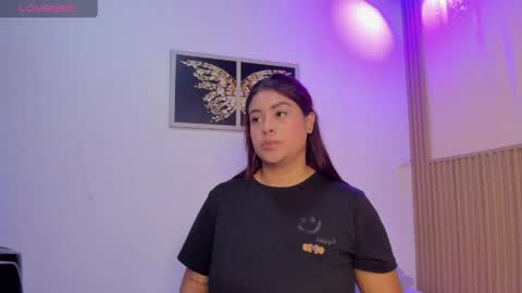 Snapshot of sharonscothh chatting on April 20, 2026, 7:48 pm sharonscothh online show from April 20, 2026, 7:48 pm