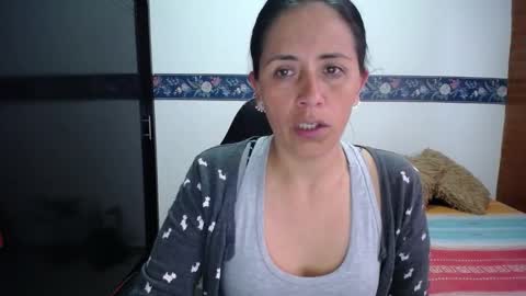 Snapshot of sharoon__cherry_ chatting on January 15, 2026, 2:43 pm sharon online show from January 15, 2026, 2:43 pm