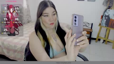 SHAROON online show from November 18, 2025, 7:07 pm