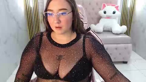 Snapshot of sharyth19_s chatting on March 6, 2026, 8:27 pm Sharyth online show from March 6, 2026, 8:27 pm
