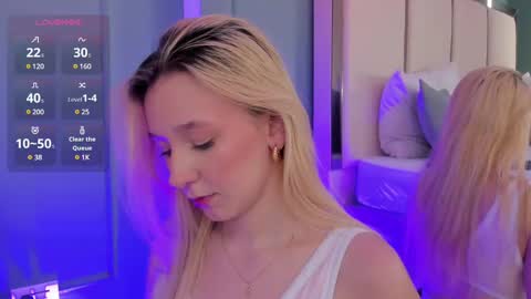 Snapshot of shatall_rouge chatting on February 18, 2025, 7:52 pm Shantall online show from February 18, 2025, 7:52 pm