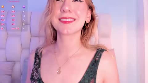 Snapshot of shatall_rouge chatting on November 9, 2025, 5:17 am Shantall online show from November 9, 2025, 5:17 am