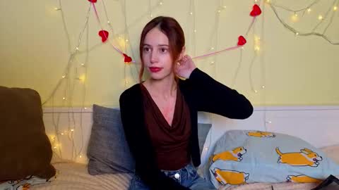 Snapshot of shaundawoodert chatting on November 7, 2025, 12:05 pm Sophie online show from November 7, 2025, 12:05 pm