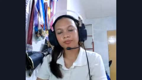 Snapshot of shauntefenceroy chatting on October 22, 2025, 6:46 am Molly online show from October 22, 2025, 6:46 am