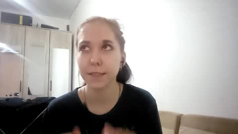 Snapshot of shawanaanene chatting on December 22, 2025, 8:44 am Annette online show from December 22, 2025, 8:44 am