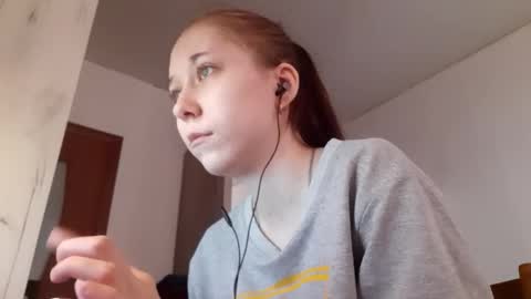 Snapshot of shawanaanene chatting on February 19, 2026, 7:59 am Annette online show from February 19, 2026, 7:59 am