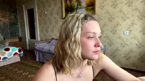 Snapshot of shawandamisemer chatting on May 8, 2026, 1:05 pm Lilith online show from May 8, 2026, 1:05 pm