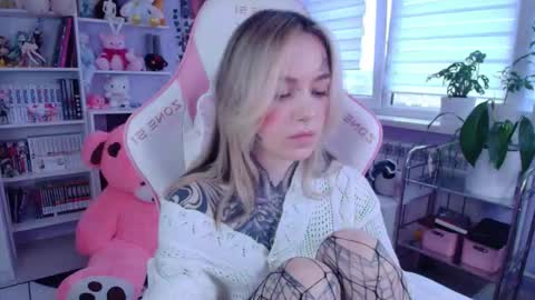 Katrin online show from November 30, 2025, 11:36 am