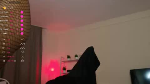 Shay online show from October 15, 2025, 4:34 am